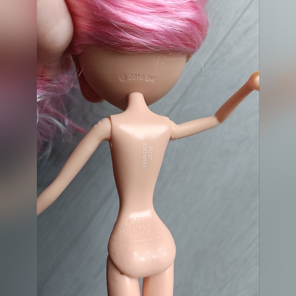 La Dee Da Dolls - Fairytale Dance Dee - Spin Master 2010 - Picture 3 of 8